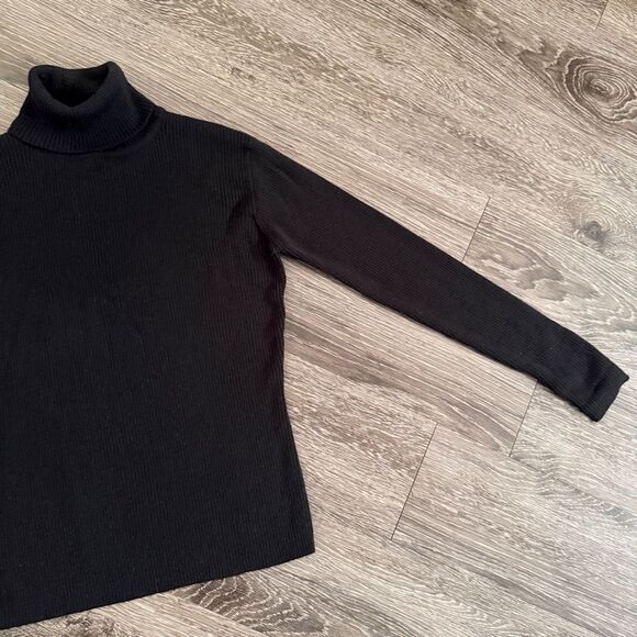 J. Crew Vintage Merino Wool Ribbed Turtleneck - Picture 4 of 9